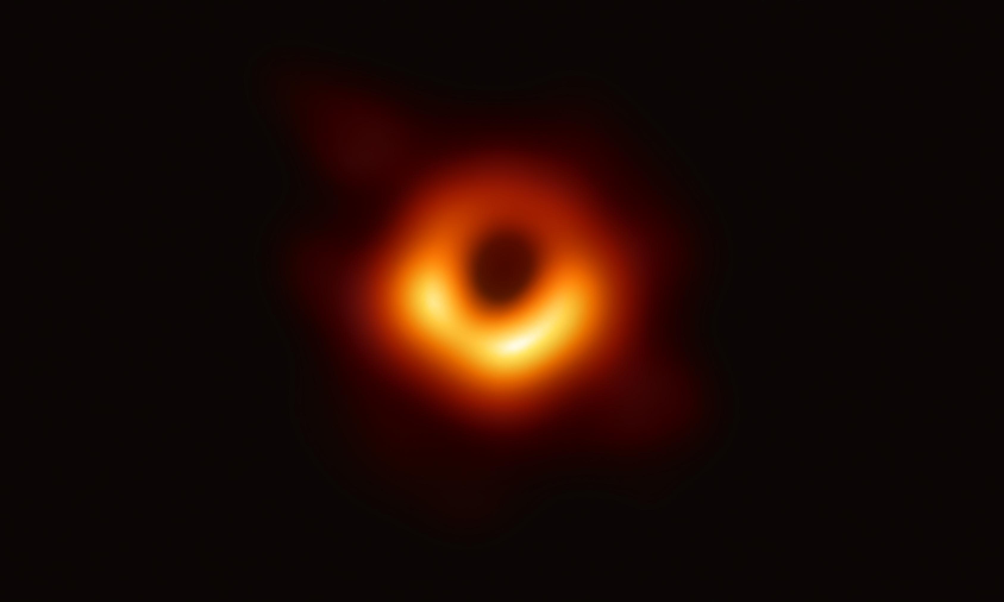 Cover image of Breakthrough Prize awarded to black hole image team