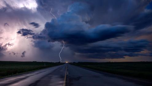 Cover image of Thunderstorm analysis offers wind-safer construction