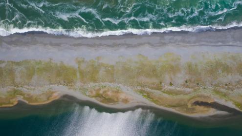 Cover image of ‘Impossible to adapt’: Surprisingly fast ice-melts in past raise fears about sea level rise