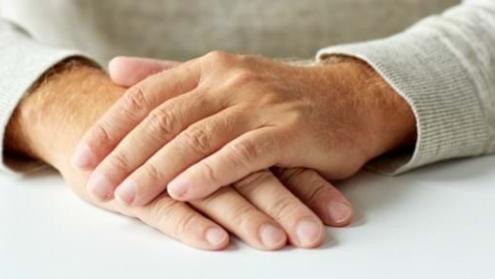 Cover image of New app launched for public to help pioneering hand identification research