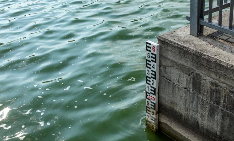 Cover image of Will climate change strengthen tsunami-like floods in Europe?