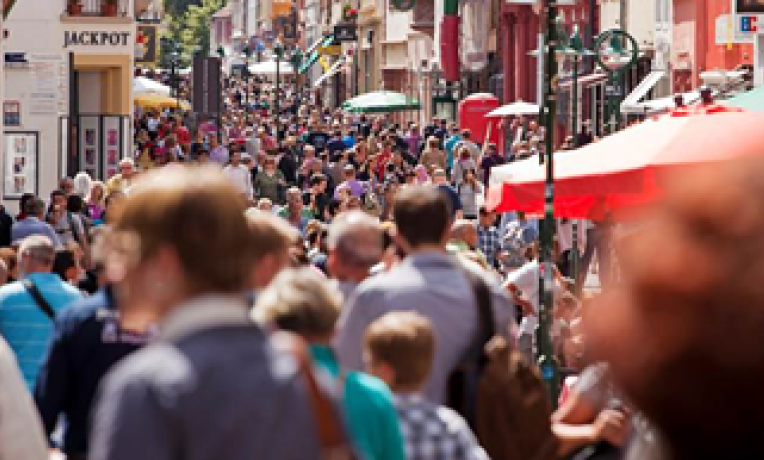Cover image of Widening gap between the rich and poor in European cities 