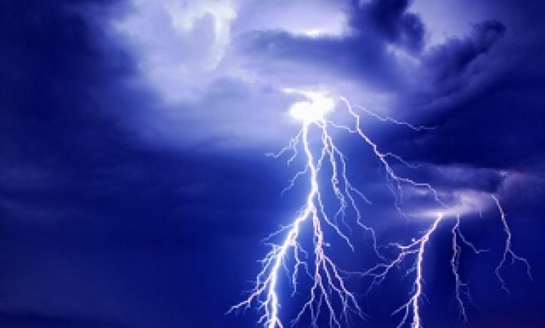 Cover image of What cosmic rays tell us about thunderstorms on Earth Cover image of What cosmic rays tell us about thunderstorms on Earth