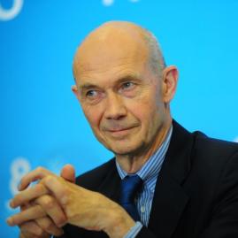 Pascal Lamy portrait