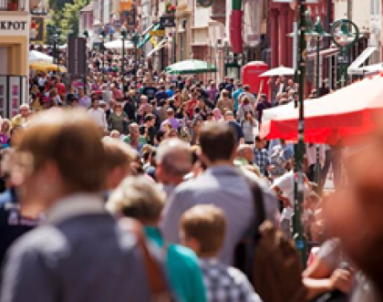 Cover image of Widening gap between the rich and poor in European cities 