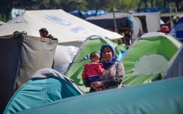 Cover image of The invisible women of international migration