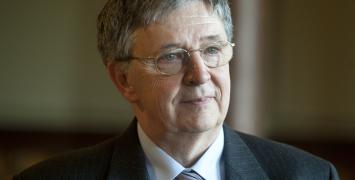 Cover image of László Lovász and the beauty of maths